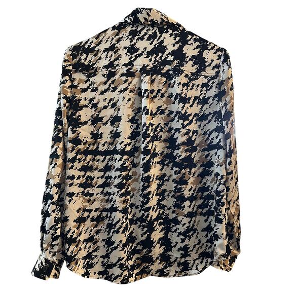 The Limited Women's Button Up Blouse Abstract Design Size Petite Medium - Picture 6 of 6